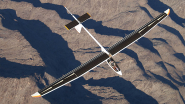 Samoloty solarne